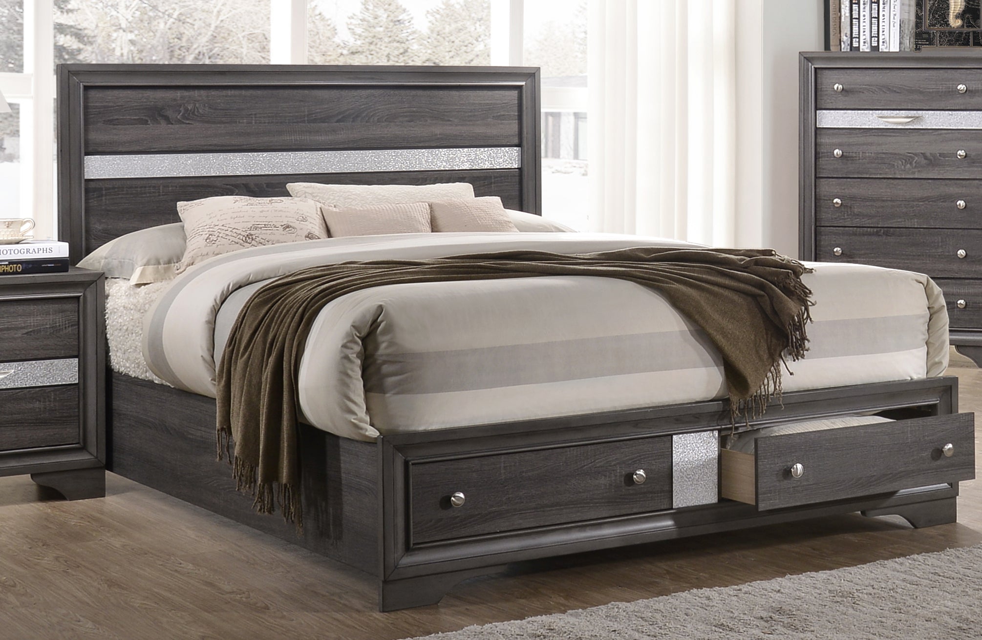 Berea Grey Storage Bed – product view 2